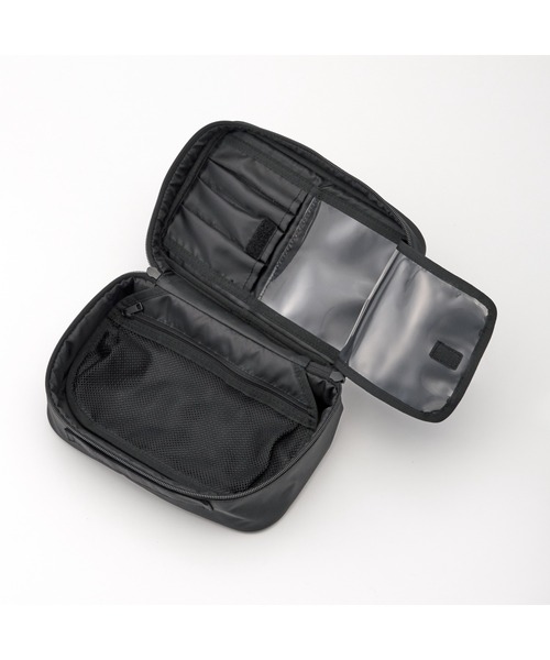 無印良品（ムジルシリョウヒン）の「ナイロンメイクボックス／Ｓ　黒／約２３×１５．５×９ｃｍ（ポーチ・レディース・ブラック・FREE）」の6枚目の写真