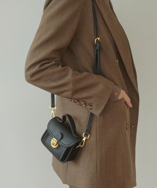 ACYM（アシーム）の「Vintage micro shoulder バッグ（ショルダーバッグ・レディース・ブラウン/ブラック・FREE）」の17枚目の写真