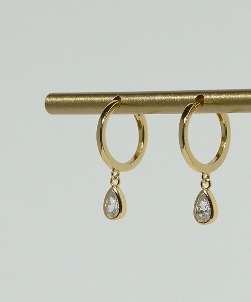 LA VORAGINE(ラ ヴォラジネ)の「金属アレルギー対応エコジルコンピアス(ピアス(両耳用)・レディース・シルバー/ゴールド・FREE)」の9枚目の写真