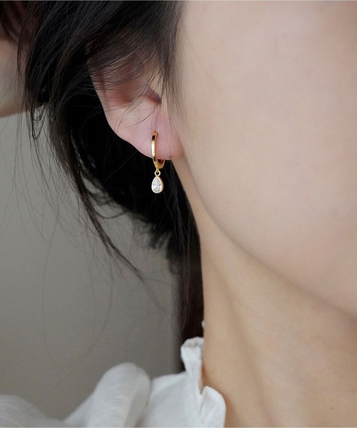 LA VORAGINE(ラ ヴォラジネ)の「金属アレルギー対応エコジルコンピアス(ピアス(両耳用)・レディース・シルバー/ゴールド・FREE)」の5枚目の写真
