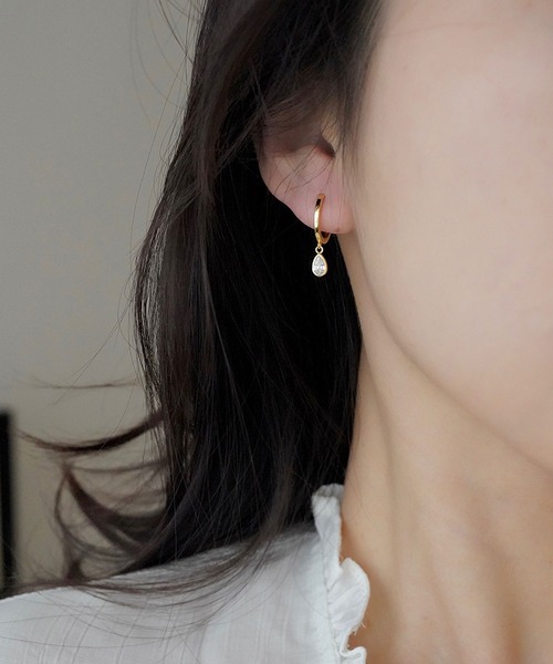 LA VORAGINE(ラ ヴォラジネ)の「金属アレルギー対応エコジルコンピアス(ピアス(両耳用)・レディース・シルバー/ゴールド・FREE)」の3枚目の写真