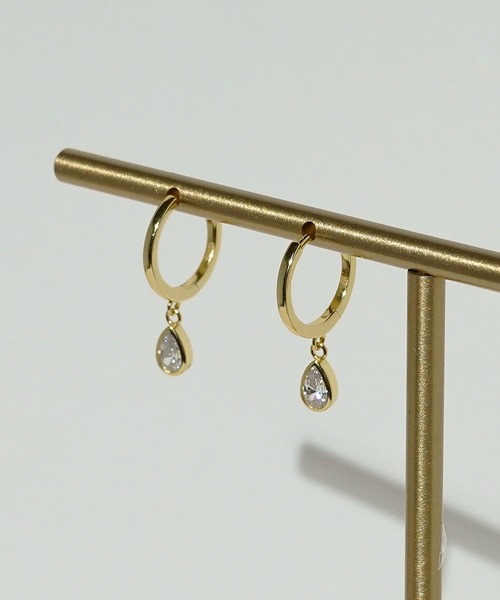 LA VORAGINE(ラ ヴォラジネ)の「金属アレルギー対応エコジルコンピアス(ピアス(両耳用)・レディース・シルバー/ゴールド・FREE)」の8枚目の写真