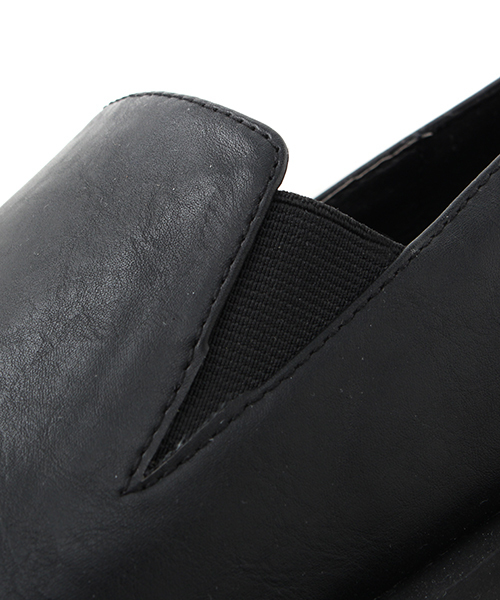 IKUMI(イクミ)の「【IKUMI】SQUARE SLIP-ON(その他シューズ IKUMI(イクミ)の「【IKUMI】SQUARE SLIP-ON(その他シューズ
