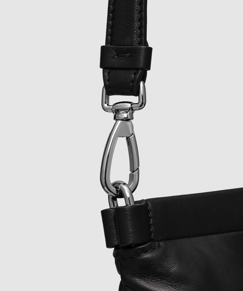 GLAM SLAM FLAT POCKET（ショルダーバッグ）｜Maison Margiela