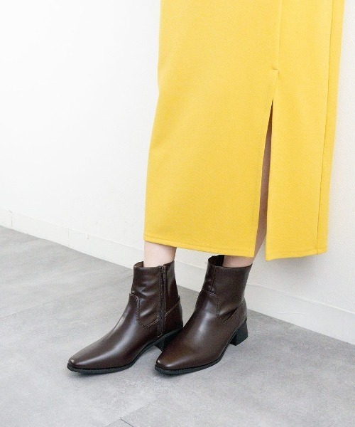 Fabby fabby(ファビィーファビィー)の「スクエアウエスタンショートブーツ(ブーツ・レディース・ブラウン/ブラック/ベージュ/シルバー・MEDIUM/LARGE/SMALL)」の10枚目の写真