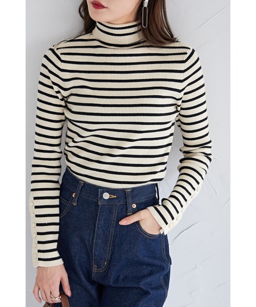 &. NOSTALGIA（アンドドットノスタルジア）の「【ZOZO限定】袖ボタンタートルニットプルオーバー（ニット/セーター・レディース・アイボリー/ブラック/ホワイト×ブラック/グレー・FREE）」の20枚目の写真