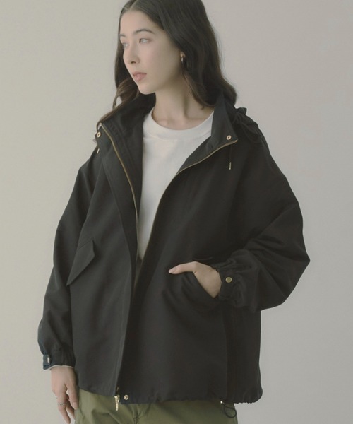 saloon（サルーン）の「SALOON(サルーン)/《再入荷・新色登場》マウンテンパーカー【手洗い可】（マウンテンパーカー・レディース・ブラック/カーキ/グレイッシュベージュ/ネイビー/グリーン系その他/チャコール/アクア/オフホワイト/ベージュ/グリーン系その他2/ブラウン・MEDIUM/SMALL）」の10枚目の写真