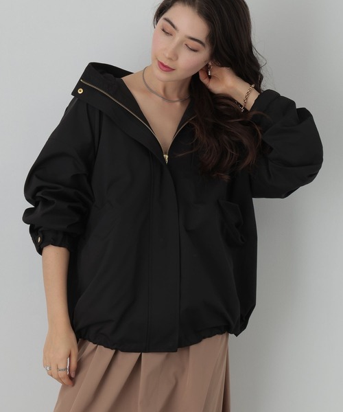 saloon（サルーン）の「SALOON(サルーン)/《再入荷・新色登場》マウンテンパーカー【手洗い可】（マウンテンパーカー・レディース・ブラック/カーキ/グレイッシュベージュ/ネイビー/グリーン系その他/チャコール/アクア/オフホワイト/ベージュ/グリーン系その他2/ブラウン・MEDIUM/SMALL）」の4枚目の写真