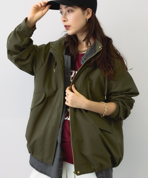 saloon（サルーン）の「SALOON(サルーン)/《再入荷・新色登場》マウンテンパーカー【手洗い可】（マウンテンパーカー・レディース・ブラック/カーキ/グレイッシュベージュ/ネイビー/グリーン系その他/チャコール/アクア/オフホワイト/ベージュ/グリーン系その他2/ブラウン・MEDIUM/SMALL）」の9枚目の写真