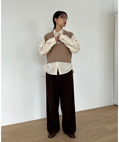 Didot.showroom（ディドット ショールーム）の「Vネック クロップド ベスト（ベスト・レディース・グリーン/モカ/クリーム・FREE）」の12枚目の写真