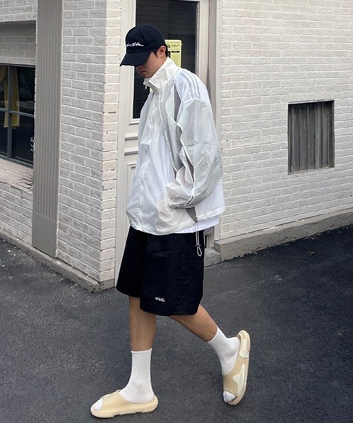 ROOPTOKYO（ループトウキョウ）の「▲DEFORMATION DESIGN JACKET/変形 デザインナイロンジャケット レイヤード Y2K（ナイロンジャケット・メンズ・ホワイト/グレー・M/XL/L）」の3枚目の写真