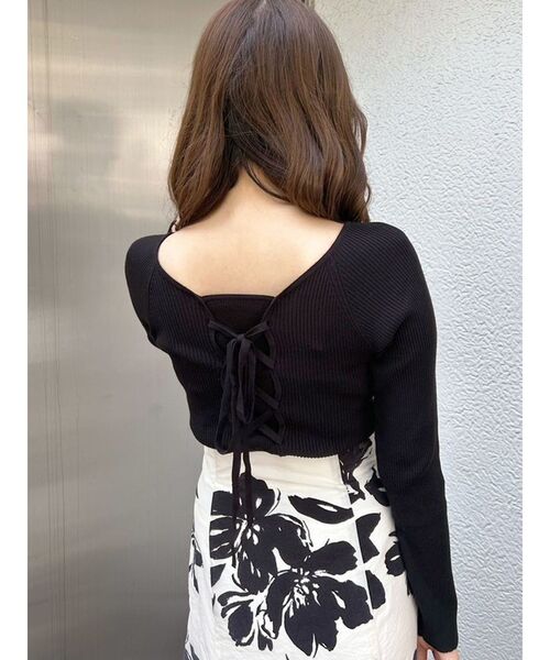 MERCURYDUO（マーキュリーデュオ）の「バックレースアップニット