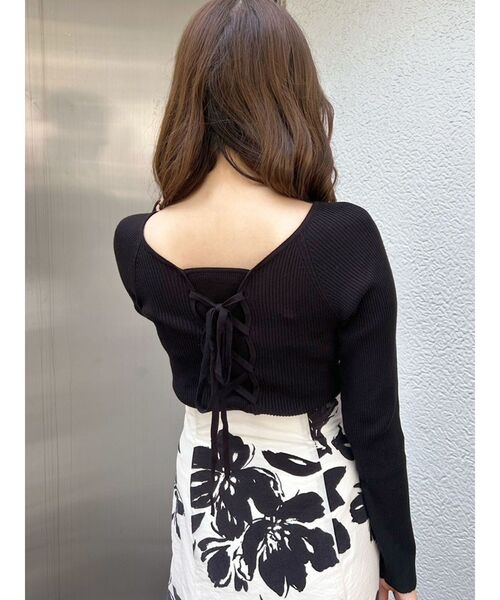 MERCURYDUO(マーキュリーデュオ)の「バックレースアップニット(ニット/セーター・レディース・ブラック/ブルー/アイボリー/ベージュ・FREE)」の19枚目の写真