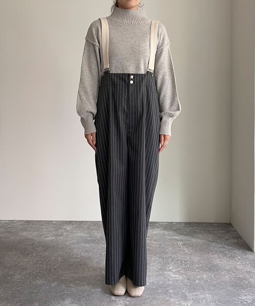 fredy emue（フレディエミュ）の「サスペンダー付きオーバーパンツ（サロペット/オーバーオール・レディース・ブラック系その他3/ブルー系その他7・38）」の19枚目の写真