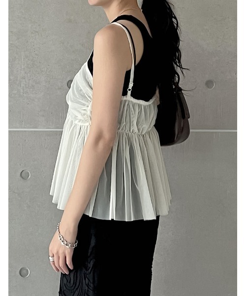 Re:EDIT（リエディ）の「[販売枚数2.6万枚突破][お気に入り登録数8万]ソフトチュールアシンメトリーデザインキャミソールトップス（キャミソール・レディース・グレー/ブラック/ホワイト系/グレイッシュベージュ・LARGE/MEDIUM）」の16枚目の写真