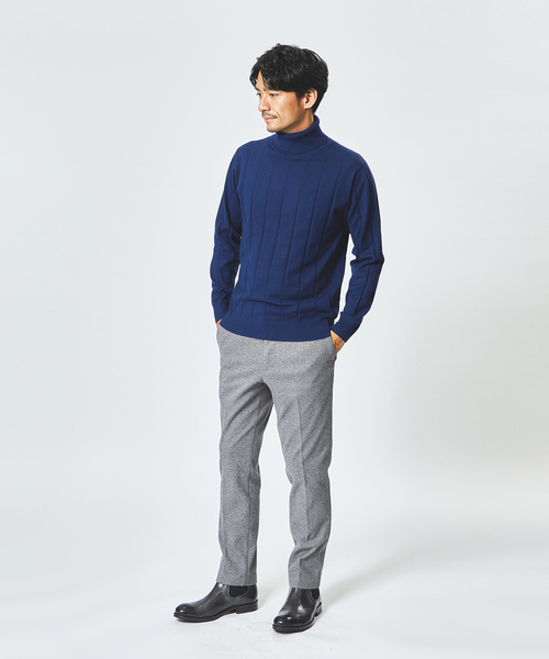 ABAHOUSE GRAY(アバハウスグレイ)の「【カシミアタッチ】シャドーストライプ タートルネック ニット(ニット/セーター・メンズ・グレイッシュベージュ/ブラック/ブルー/ホワイト・48/46)」の6枚目の写真
