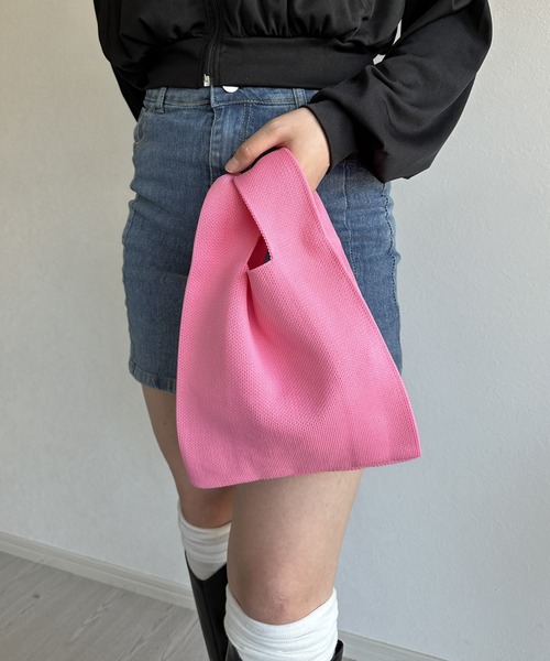 Silly(シリー)の「【オールシーズン使えるアイテム!】【ニットトートバックのミニサイズが登場!】ニットミニトートバッグ(トートバッグ・レディース・ブルー/サーモンピンク/パープル/グリーン/ブラック/ベージュ/ピンク/オレンジ・FREE)」の6枚目の写真