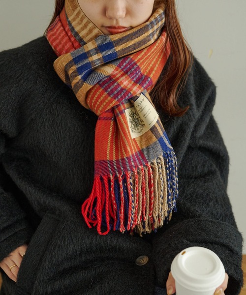 DISCOAT（ディスコート）の「チェック大判ストール（ストール/ショール・レディース・ピンクベージュ/ブラウン/イエロー/ネイビー/モカ/ブルー/キャメル・FREE）」の14枚目の写真