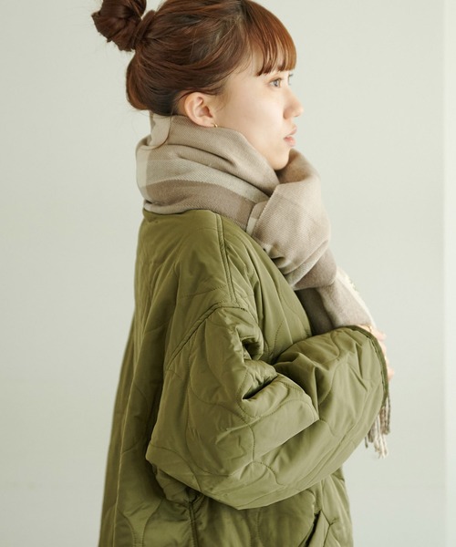 DISCOAT（ディスコート）の「チェック大判ストール（ストール/ショール・レディース・ピンクベージュ/ブラウン/イエロー/ネイビー/モカ/ブルー/キャメル・FREE）」の21枚目の写真