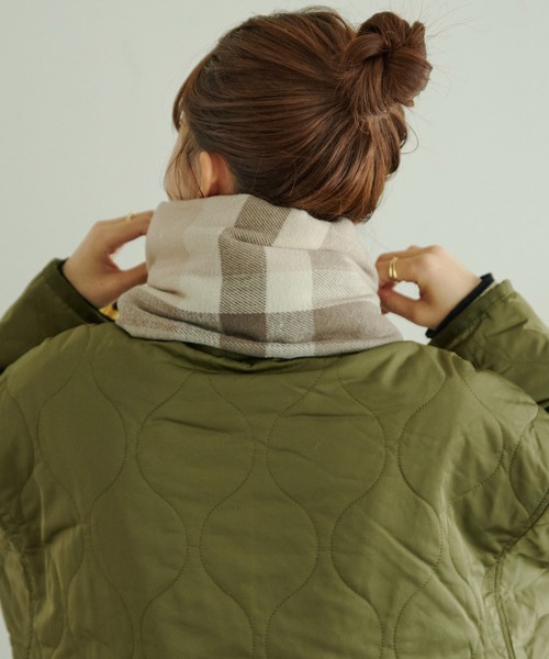 DISCOAT（ディスコート）の「チェック大判ストール（ストール/ショール・レディース・ピンクベージュ/ブラウン/イエロー/ネイビー/モカ/ブルー/キャメル・FREE）」の11枚目の写真