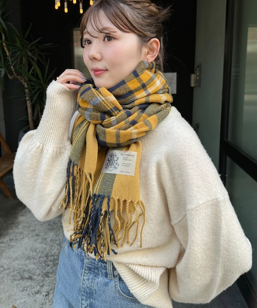 DISCOAT（ディスコート）の「チェック大判ストール（ストール/ショール・レディース・ピンクベージュ/ブラウン/イエロー/ネイビー/モカ/ブルー/キャメル・FREE）」の15枚目の写真