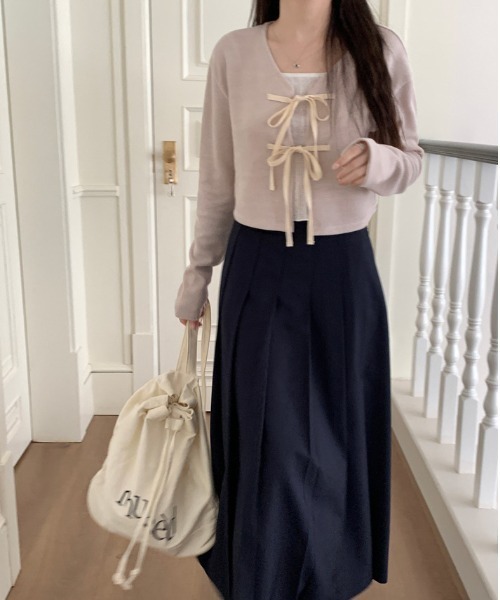 ルネ 黒ベージュリボンデザインカーディガン VIS カーディガン 「WEB/一部店舗限定」リボンコード刺繍Vネック