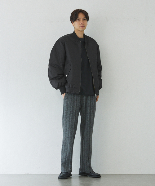 417 EDIFICE(フォーワンセブンエディフィス)の「ミリタリー 中綿MA-1 ブルゾン(MA-1・メンズ・ブラック/カーキ/チャコールグレー・LARGE/MEDIUM)」の4枚目の写真