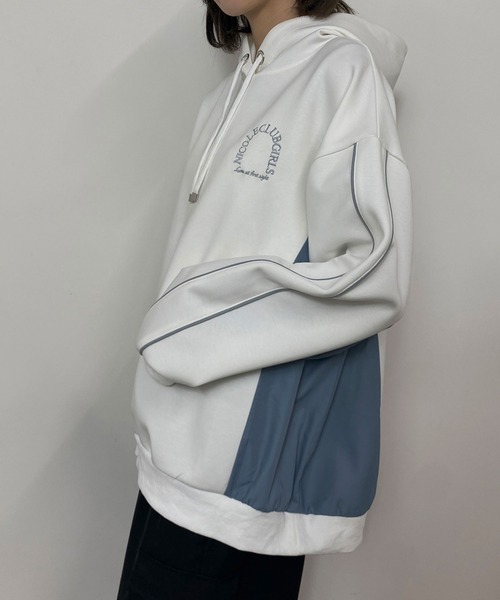 NICOLE CLUB（ニコル　クラブ）の「異素材ドッキングフーディー（パーカー・レディース・グレー/オフホワイト/チャコールグレー・FREE）」の13枚目の写真