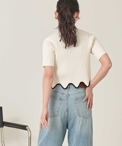 miette(ミエット)の「ウェーブヘムショートリブトップス(ニット/セーター・レディース・カーキ/レッド/オフホワイト/ブルー・FREE)」の8枚目の写真