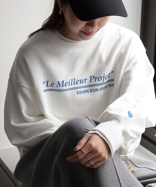 fredy emue（フレディエミュ）の「ハート刺繍ボリューム裏毛プルオーバー（スウェット・レディース・オフホワイト/グレー/ベビーピンク・38）」の13枚目の写真