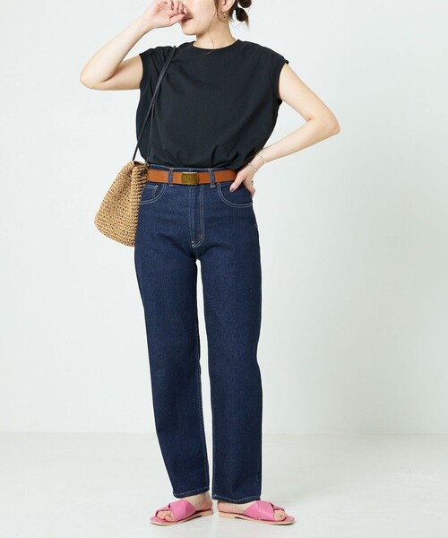 FREAK'S STORE(フリークスストア)の「WEB限定 ストレート デニム(デニムパンツ・レディース・ブラック/ネイビー/サックスブルー/ブルー/チャコール・24/25/26/27/28)」の7枚目の写真