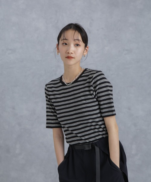 NANO universe(ナノユニバース)の「Robert P. Miller/別注 Prib H/S Crew Tee(Tシャツ/カットソー・レディース・ブラック/アイボリー/ライトブルー・FREE)」の2枚目の写真