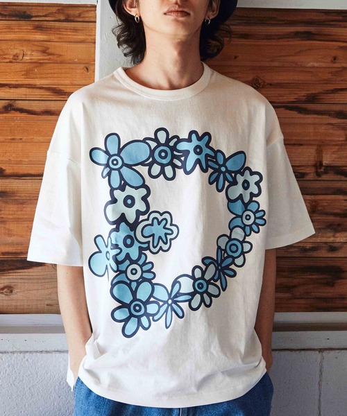 ムラサキスポーツ(ムラサキスポーツ)の「DEAR LAUREL/ディアローレル Tシャツ Graphic T-shirts "Flower D" D24S2108(Tシャツ/カットソー・メンズ・ブラック/ホワイト・M/L)」の1枚目の写真