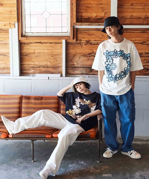 ムラサキスポーツ(ムラサキスポーツ)の「DEAR LAUREL/ディアローレル Tシャツ Graphic T-shirts "Flower D" D24S2108(Tシャツ/カットソー・メンズ・ブラック/ホワイト・M/L)」の10枚目の写真