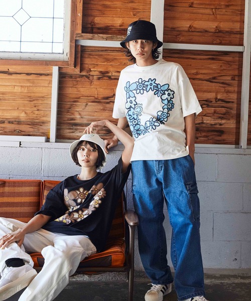 ムラサキスポーツ(ムラサキスポーツ)の「DEAR LAUREL/ディアローレル Tシャツ Graphic T-shirts "Flower D" D24S2108(Tシャツ/カットソー・メンズ・ブラック/ホワイト・M/L)」の11枚目の写真