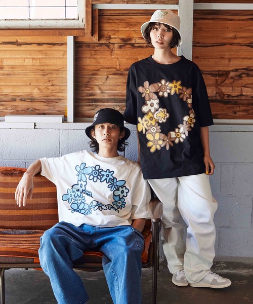 ムラサキスポーツ(ムラサキスポーツ)の「DEAR LAUREL/ディアローレル Tシャツ Graphic T-shirts "Flower D" D24S2108(Tシャツ/カットソー・メンズ・ブラック/ホワイト・M/L)」の12枚目の写真