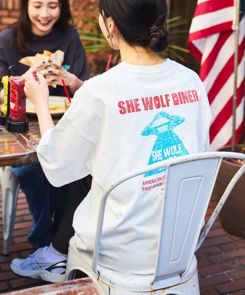FREAK'S STORE（フリークスストア）の「限定展開 SHE WOLF DINER×FREAK'S STORE/シーウルフダイナー 別注 ビッグシルエット バックプリントTシャツ/UFO（Tシャツ/カットソー・メンズ・ブラック系その他2/ホワイト/ブラック系その他・LARGE/MEDIUM/SMALL）」の20枚目の写真