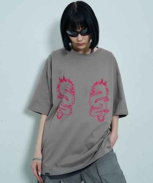 AIVER(アイバー)の「AIVER ドラゴン刺繍S/S TEE(Tシャツ/カットソー・メンズ・ブラック/アッシュグレー/ホワイト・SMALL/MEDIUM/LARGE)」の3枚目の写真