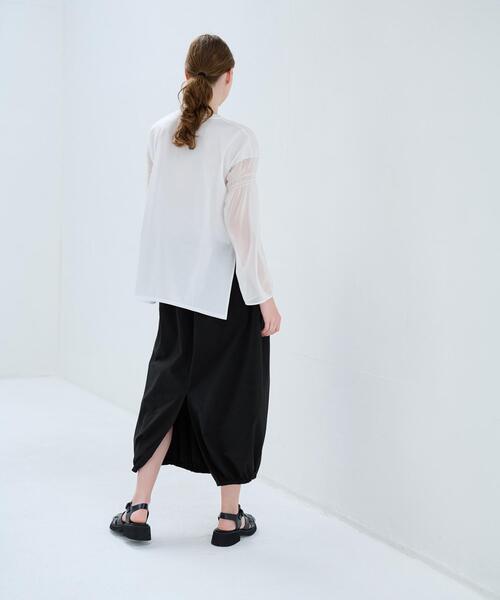 LANVIN en Bleu(ランバンオンブルー)の「チュールシャーリングスリーブカットソー(Tシャツ/カットソー・レディース・ブラック/オフホワイト・38)」の6枚目の写真