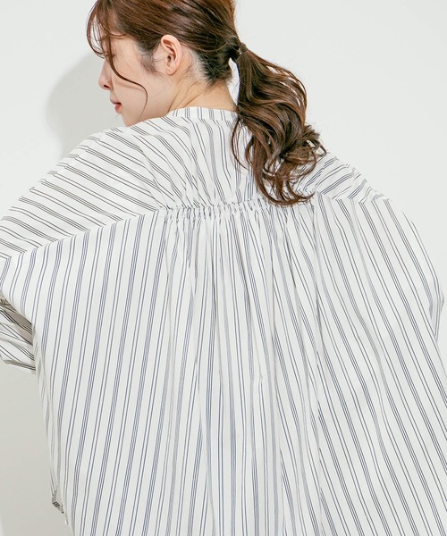 Jayro（ジャイロ）の「TCスパンバックキャザーブラウス（シャツ/ブラウス・レディース・ホワイト系その他2/オフホワイト/ブルー/ラベンダー/ホワイト系その他・FREE）」の10枚目の写真