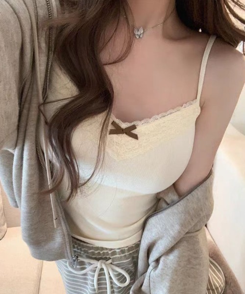 Vipoa(ヴィポア)の「Mini ribbon lace top camisole(キャミソール・レディース・アイボリー/グレー/ホワイト系その他/ブラック系その他・FREE)」の17枚目の写真