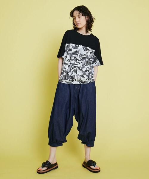 FRAPBOIS(フラボア)の「バトフラT(Tシャツ/カットソー・レディース・ブルー/ブラック・1)」の19枚目の写真