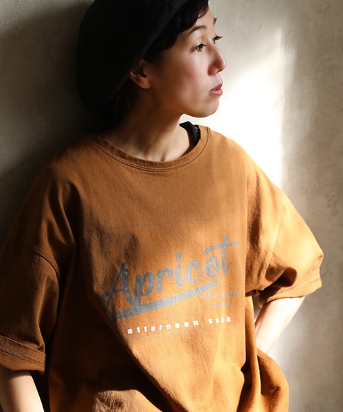 soulberry（ソウルベリー）の「ちょっぴり大人のグラフィックT-shirts アプリコット（Tシャツ/カットソー・レディース・ブラック/キャメル・4L/M/L/LL/3L）」の4枚目の写真