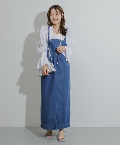 SENSE OF PLACE by URBAN RESEARCH（センスオブプレイスバイアーバンリサーチ）の「『別注』Lee×SENSE OF PLACE　デニムキャミワンピース（ワンピース・レディース・ライトインディゴブルー/ワンウォッシュ・S/ONE）」の5枚目の写真