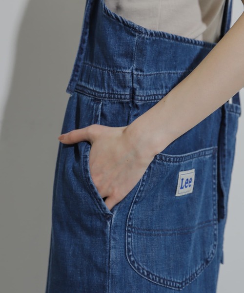 SENSE OF PLACE by URBAN RESEARCH（センスオブプレイスバイアーバンリサーチ）の「『別注』Lee×SENSE OF PLACE　デニムキャミワンピース（ワンピース・レディース・ライトインディゴブルー/ワンウォッシュ・S/ONE）」の20枚目の写真