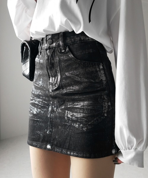 me+em select(ミームセレクト)の「【 インパン裏地付 】箔プリントブラックデニムミニスカート / haku print black denim mini skirt(デニムスカート・レディース・ブラック・SMALL/MEDIUM)」の4枚目の写真