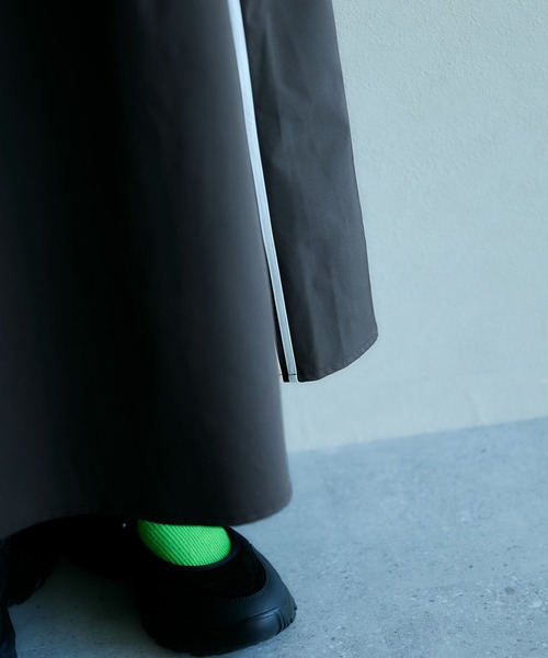 RAGEBLUE（レイジブルー）の「ウエストギャザー/ベルトフレアトラックスカート（スカート・レディース・ブラック/ブルー・FREE）」の18枚目の写真