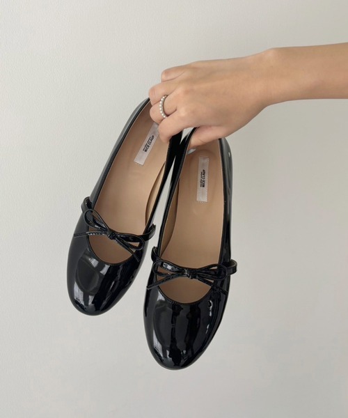 one after another NICE CLAUP（ワンアフターアナザーナイスクラップ）の「リボンストラップ付きパンプス（パンプス・レディース・ブラック/ベージュ・LL/L/M/S）」の7枚目の写真