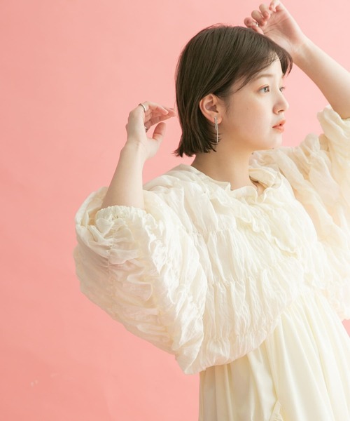 新品 kaene daily collection 3wayシャーリングブラウス 新品 kaene daily collection 3wayシャーリングブラウス