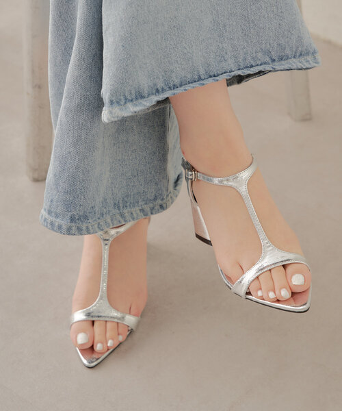 Chico（チコ）の「Tストラップサンダル（サンダル・レディース・ブラック/ブルー/シルバー・SMALL/MEDIUM/LARGE）」の3枚目の写真